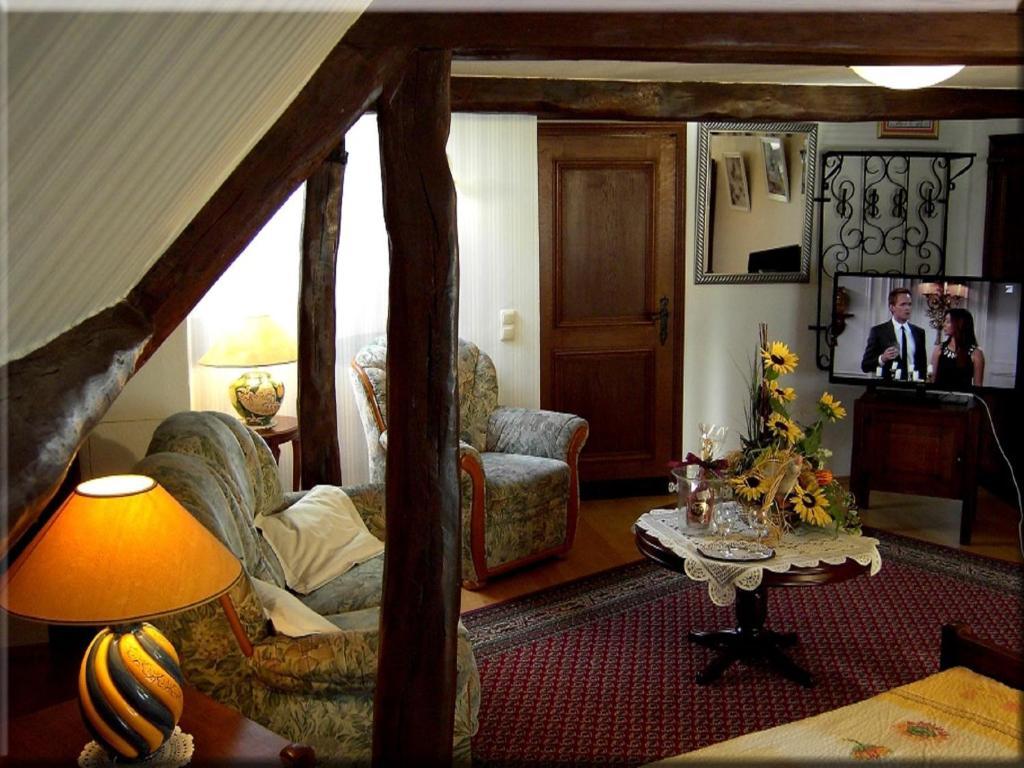 ホテル グラフ ロールシャウセン モンシャウ 部屋 写真